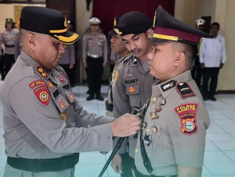 Jabatan Kapolsek Malifut Resmi Berganti, Ipda Ricky Indo Ratu Gantikan Iptu Iwan Duwila