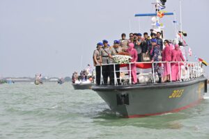 Peringati Hari Bhayangkara ke-80, Wakapolda Jabar Pimpin Upacara Tabur Bunga di Kota Cirebon